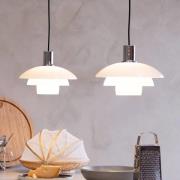 Dyberg Larsen pendellampe Morph, opal, Ø 28 cm, glas