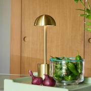 LED-bordlampe med batteri, messingfarvet, højde 30 cm, metal