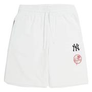 New York Yankees Mlb Hold Logo Shorts