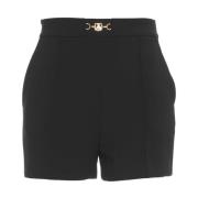 Sorte Shorts AW24 Modelhøjde 178cm