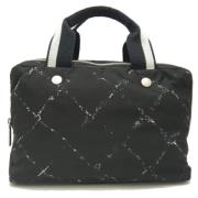 Pre-owned nylon chanel-tasker