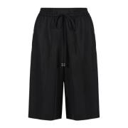 Sorte Bermuda-shorts med behagelig pasform i flydende Tencel-stof