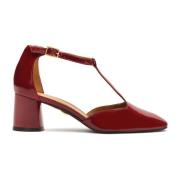 Maroon pumps med semi-åben lakeret overdel