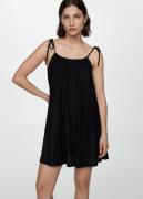 MANGO Short Flowy Dress Kvinde Black Korte Kjoler Str XXS - hos Magasi...