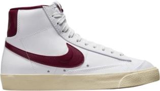 Nike Blazer mid '77 se Kvinde White/team Red-muslin-mtlc Gol Sneakers ...