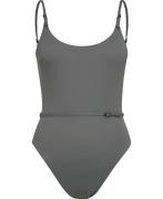 Calvin Klein ONE Piece Badedragter Str L - hos Magasin