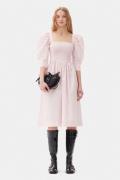 Ganni Cotton Poplin Open Neck Smock Dress Kvinde Chalk Pink Midi Kjole...