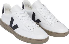 Veja V12 Kvinde Extra-white_Black_Dune Sneakers Str 40 - hos Magasin